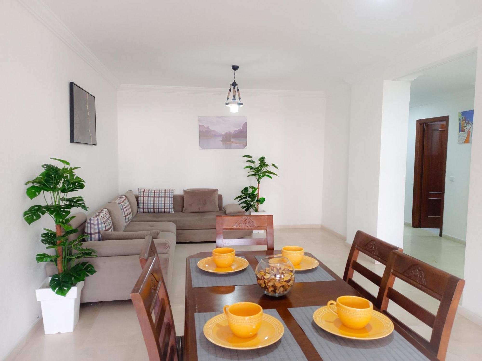 Amazing Appartement Au Centre Ville En Face Hilton & Gare Train De Tgv De Tanger 2N Ngoại thất bức ảnh