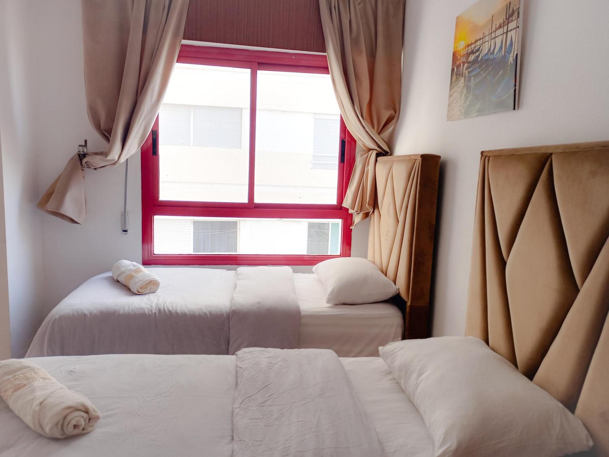 Amazing Appartement Au Centre Ville En Face Hilton & Gare Train De Tgv De Tanger 2N Ngoại thất bức ảnh